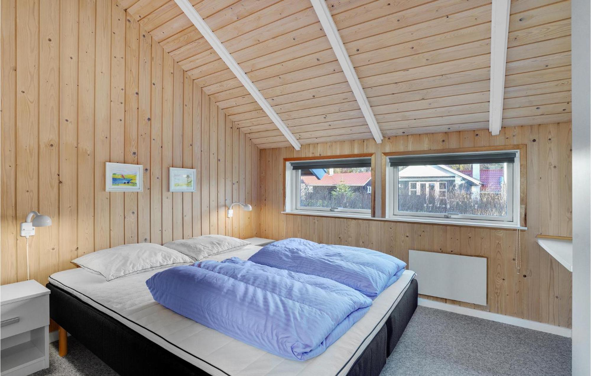 4 Bedroom Lovely Home In ブラーバンド エクステリア 写真