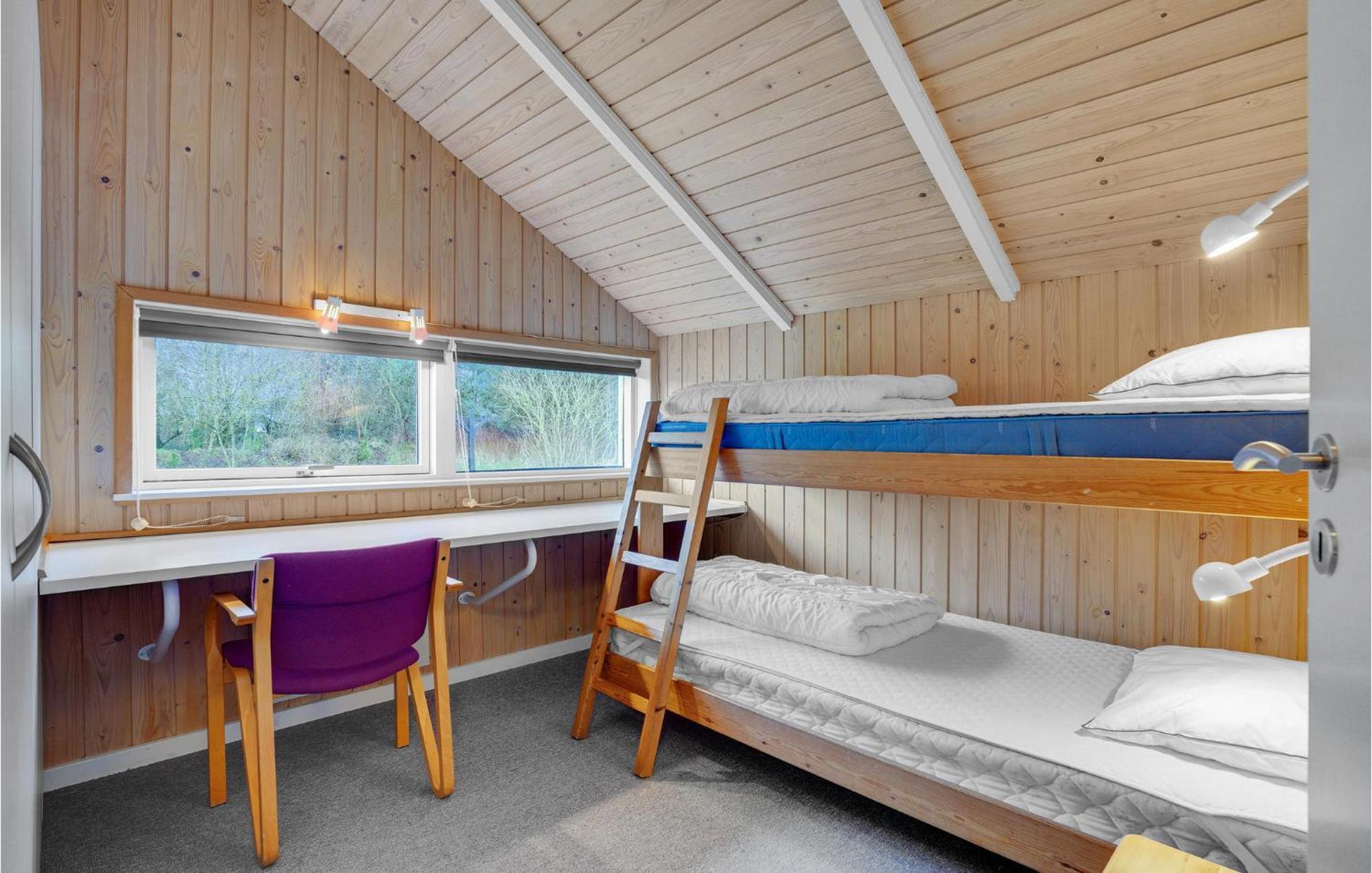 4 Bedroom Lovely Home In ブラーバンド エクステリア 写真