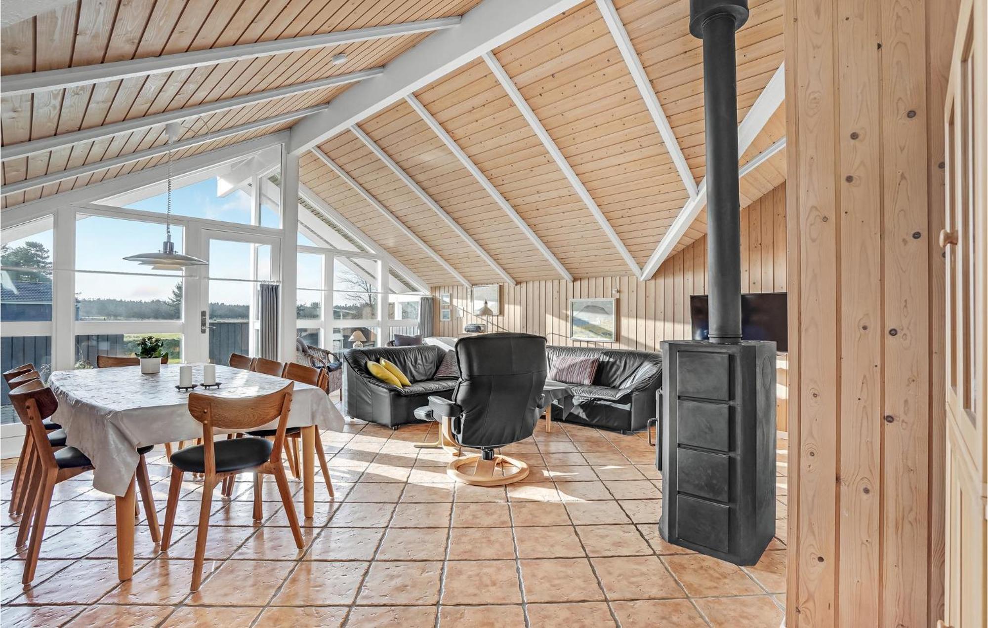 4 Bedroom Lovely Home In ブラーバンド エクステリア 写真