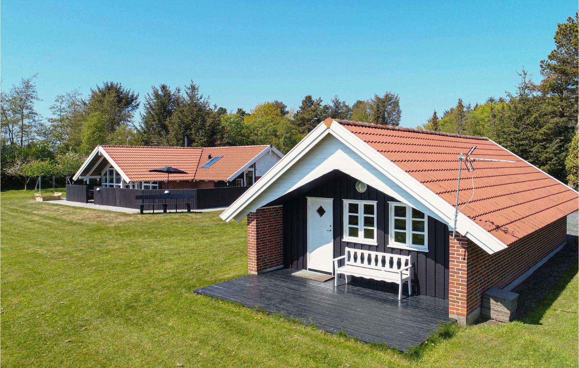 4 Bedroom Lovely Home In ブラーバンド エクステリア 写真