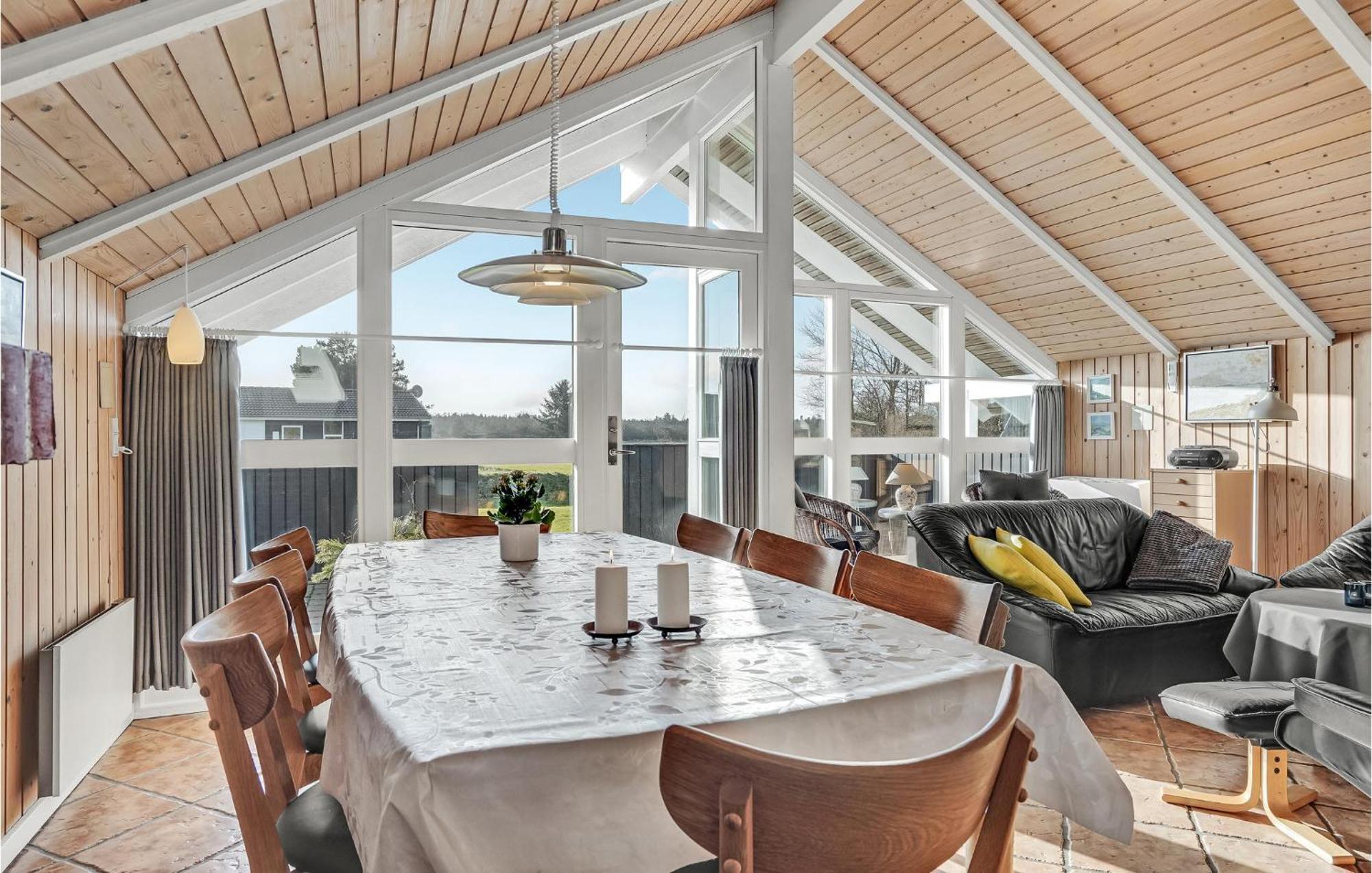 4 Bedroom Lovely Home In ブラーバンド エクステリア 写真