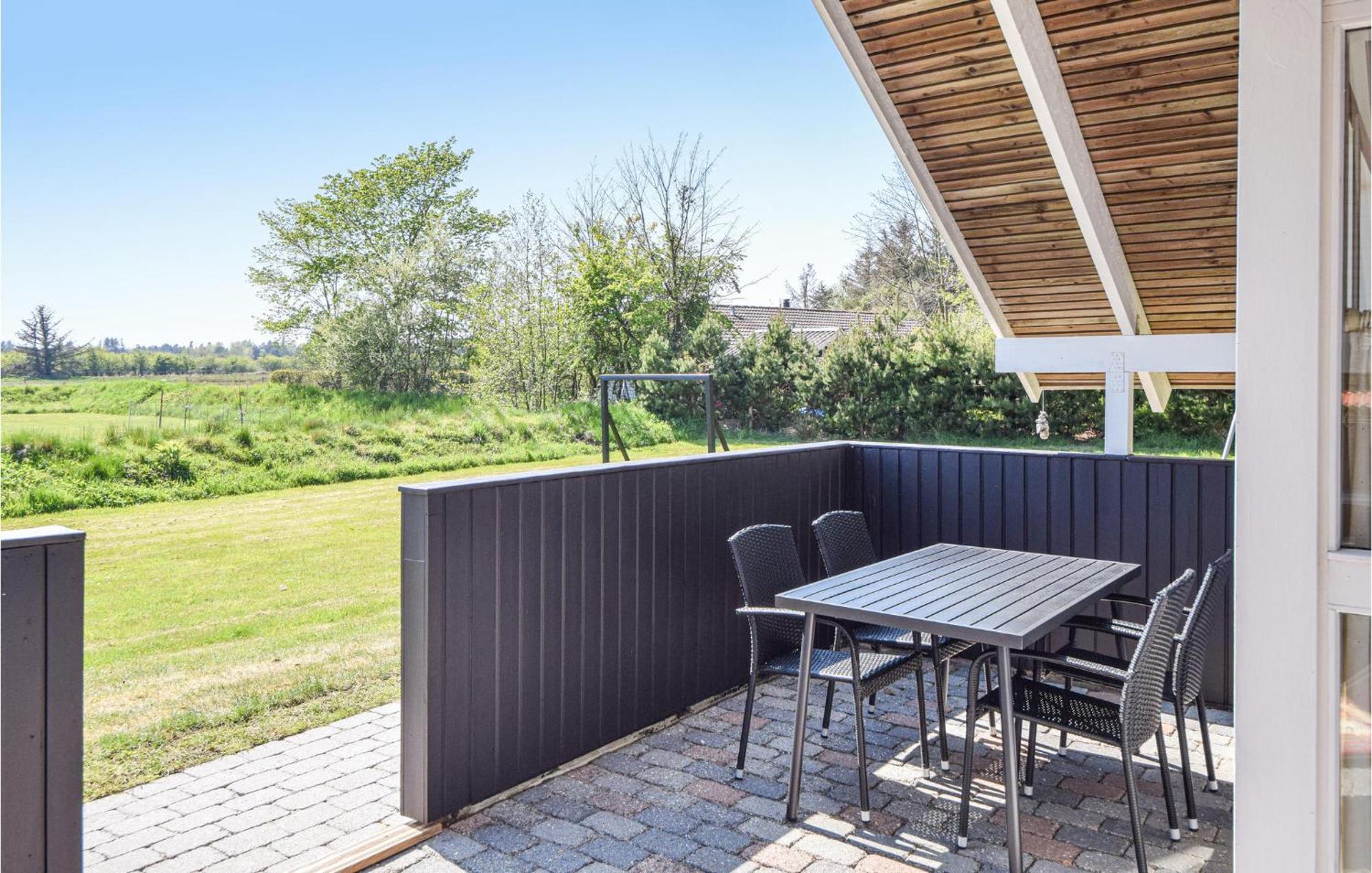 4 Bedroom Lovely Home In ブラーバンド エクステリア 写真