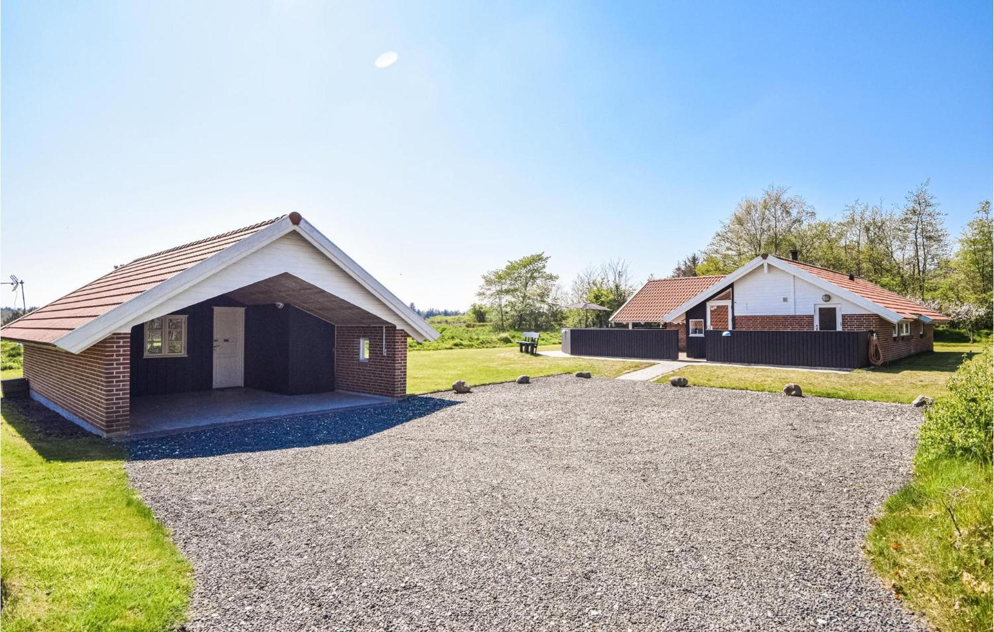 4 Bedroom Lovely Home In ブラーバンド エクステリア 写真